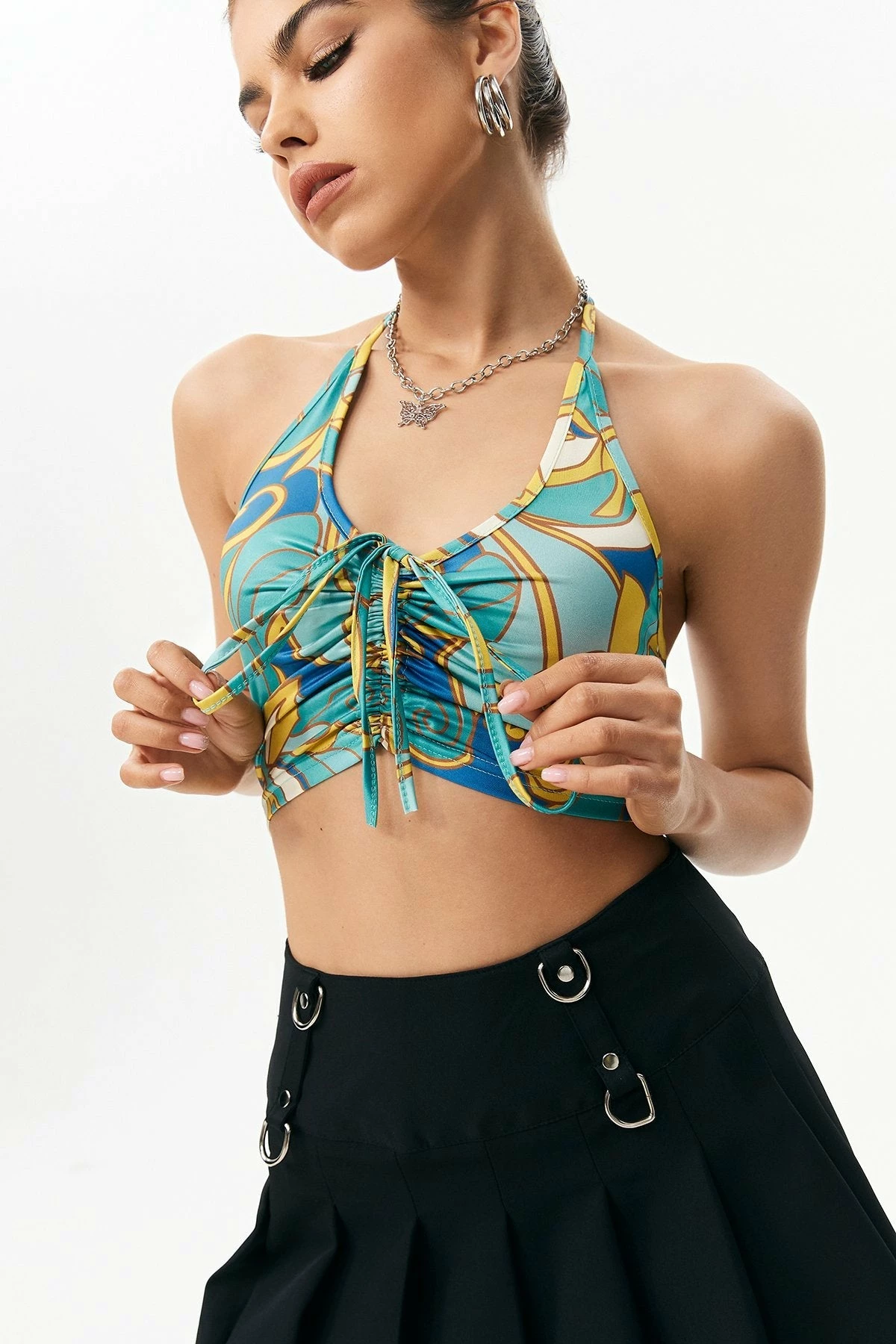 Solado Halter Neck Abstract Print Crop Top 6 Solado Halter Neck Abstract Print Crop Top - Image 4