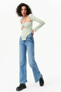 Solado Asymmetric Hem Cut Out Long Sleeve Top 14 Solado Asymmetric Hem Cut Out Long Sleeve Top -SOLADO Shop jpeg dc6cd9f5 9303 41fa bcc7 f935905b8a4f 1800x1800