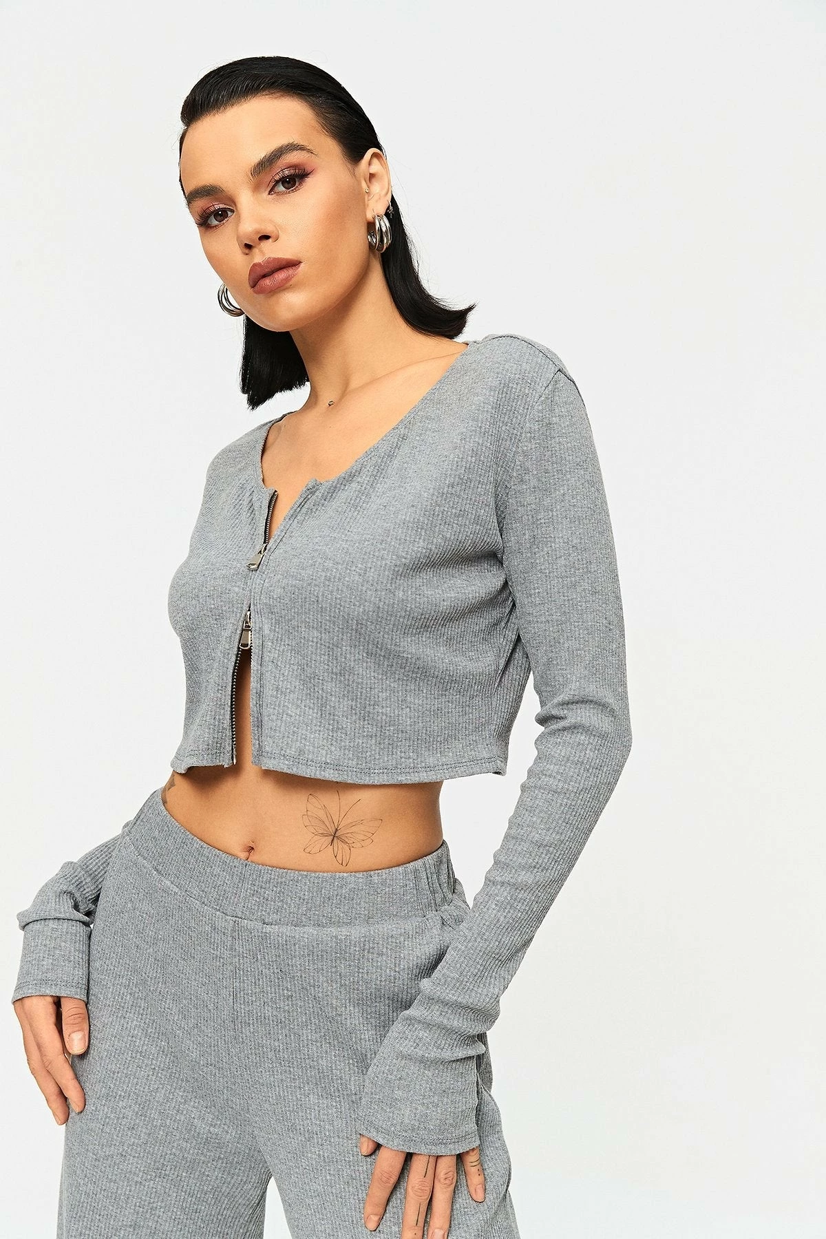 SOLADO U Neck Zipper Front Ribbed Long Sleeve Top 4 SOLADO U Neck Zipper Front Ribbed Long Sleeve Top - Image 2