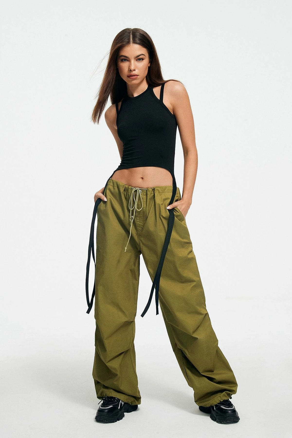 SOLADO Double Straps Sleeveless Asymmetrical Hem Crop Top 5 SOLADO Double Straps Sleeveless Asymmetrical Hem Crop Top - Image 3