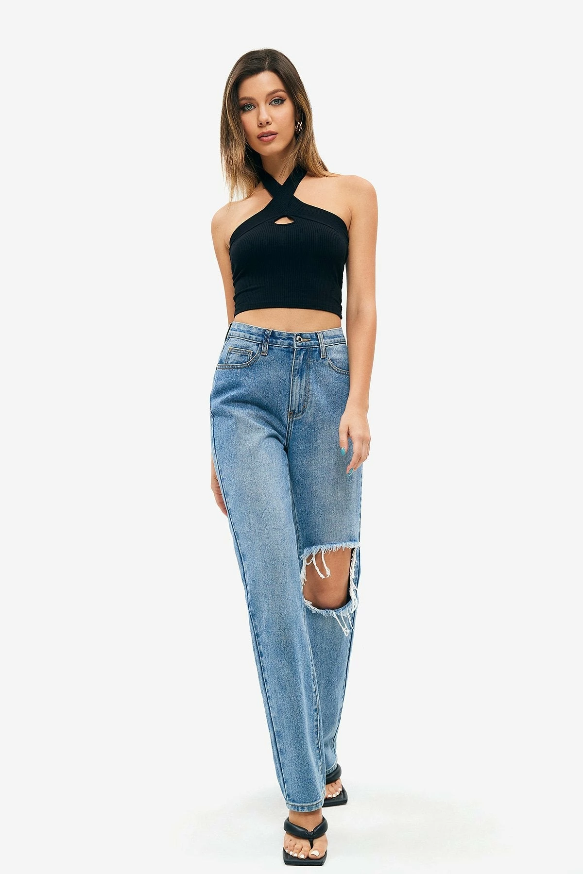 Solado Halter Neck Keyhole Ribbed Knit Backless Crop Top 6 Solado Halter Neck Keyhole Ribbed Knit Backless Crop Top - Image 4