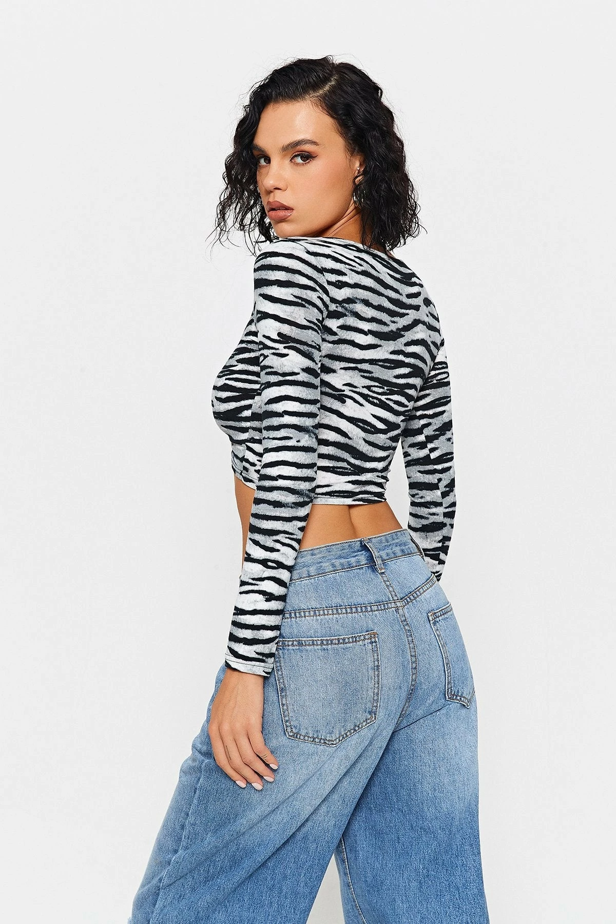 Solado Zebra Print Drawstring Ruched Long Sleeve Top 5 Solado Zebra Print Drawstring Ruched Long Sleeve Top - Image 3