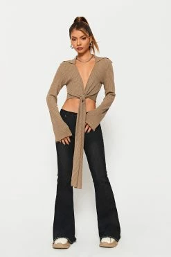SOLADO Plunging Neck Wrap Hem Flared Sleeve Crop Top 11 SOLADO Plunging Neck Wrap Hem Flared Sleeve Crop Top -SOLADO Shop jpeg e413e477 237c 4468 851d 0421c7a804d3 1800x1800