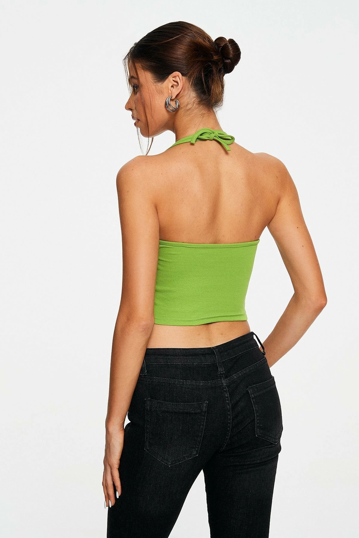 Solado 2 In 1 Double Strap Halter Neck Backless Crop Top 5 Solado 2 In 1 Double Strap Halter Neck Backless Crop Top - Image 3