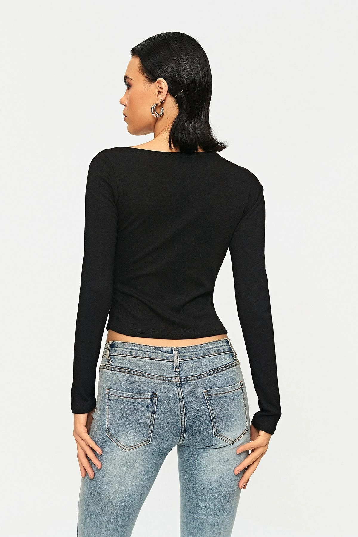Solado Asymmetrical Neck Ruched Solid Long Sleeve Top 10 Solado Asymmetrical Neck Ruched Solid Long Sleeve Top - Image 8