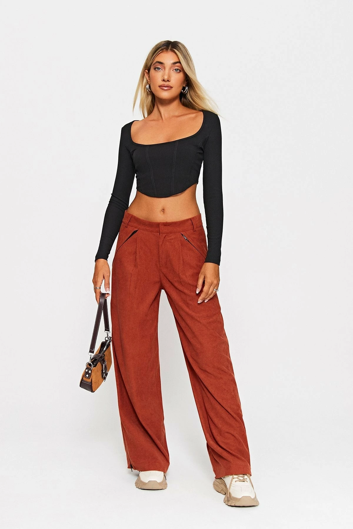 SOLADO Curved Hem Boning Ribbed Long Sleeve Crop Top 6 SOLADO Curved Hem Boning Ribbed Long Sleeve Crop Top - Image 4
