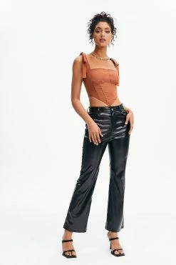 Solado Hanky Hem Knot Straps Backless Tank Top 11 Solado Hanky Hem Knot Straps Backless Tank Top -SOLADO Shop jpeg f225a26f 68c6 43fd 93f8 4b1b37e220ee 1800x1800