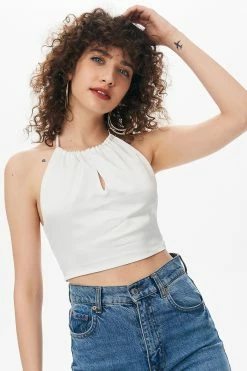Solado Keyhole Halter Neck Tie Backless Crop Top 16 Solado Keyhole Halter Neck Tie Backless Crop Top -SOLADO Shop jpeg f27e84ed 329a 47a3 9092 4abbbc085ed4 1800x1800