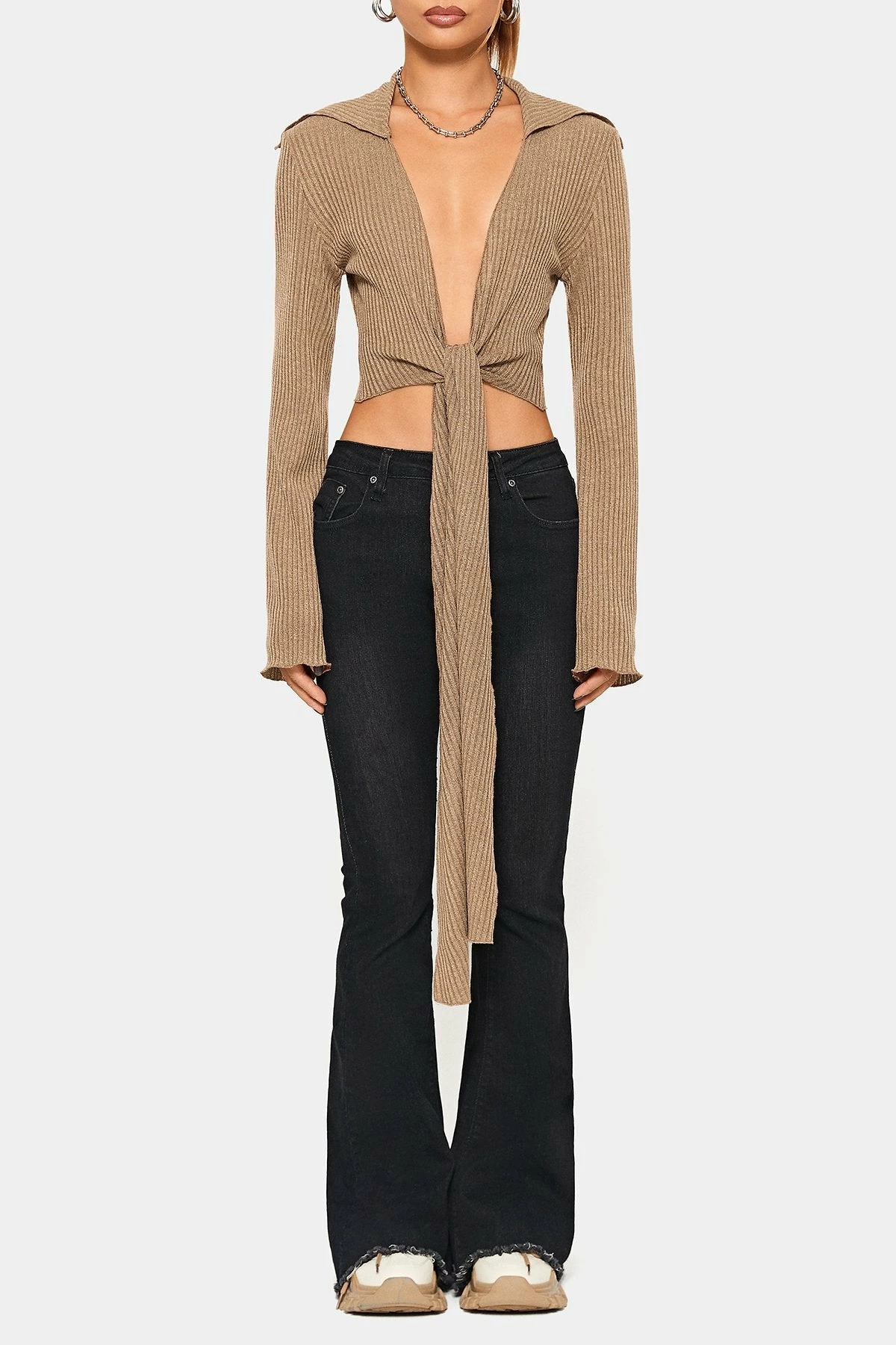SOLADO Plunging Neck Wrap Hem Flared Sleeve Crop Top 8 SOLADO Plunging Neck Wrap Hem Flared Sleeve Crop Top - Image 6