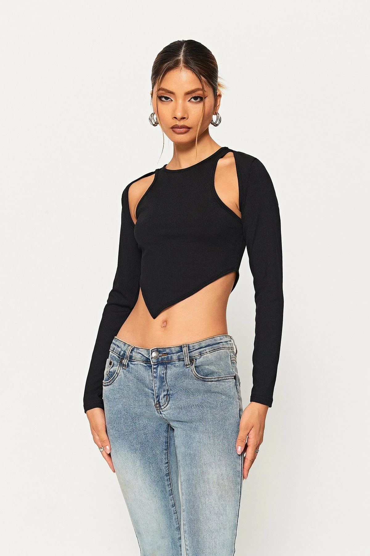 Solado Cut Out Asymmetrical Hem Long Sleeve Top 8 Solado Cut Out Asymmetrical Hem Long Sleeve Top - Image 6