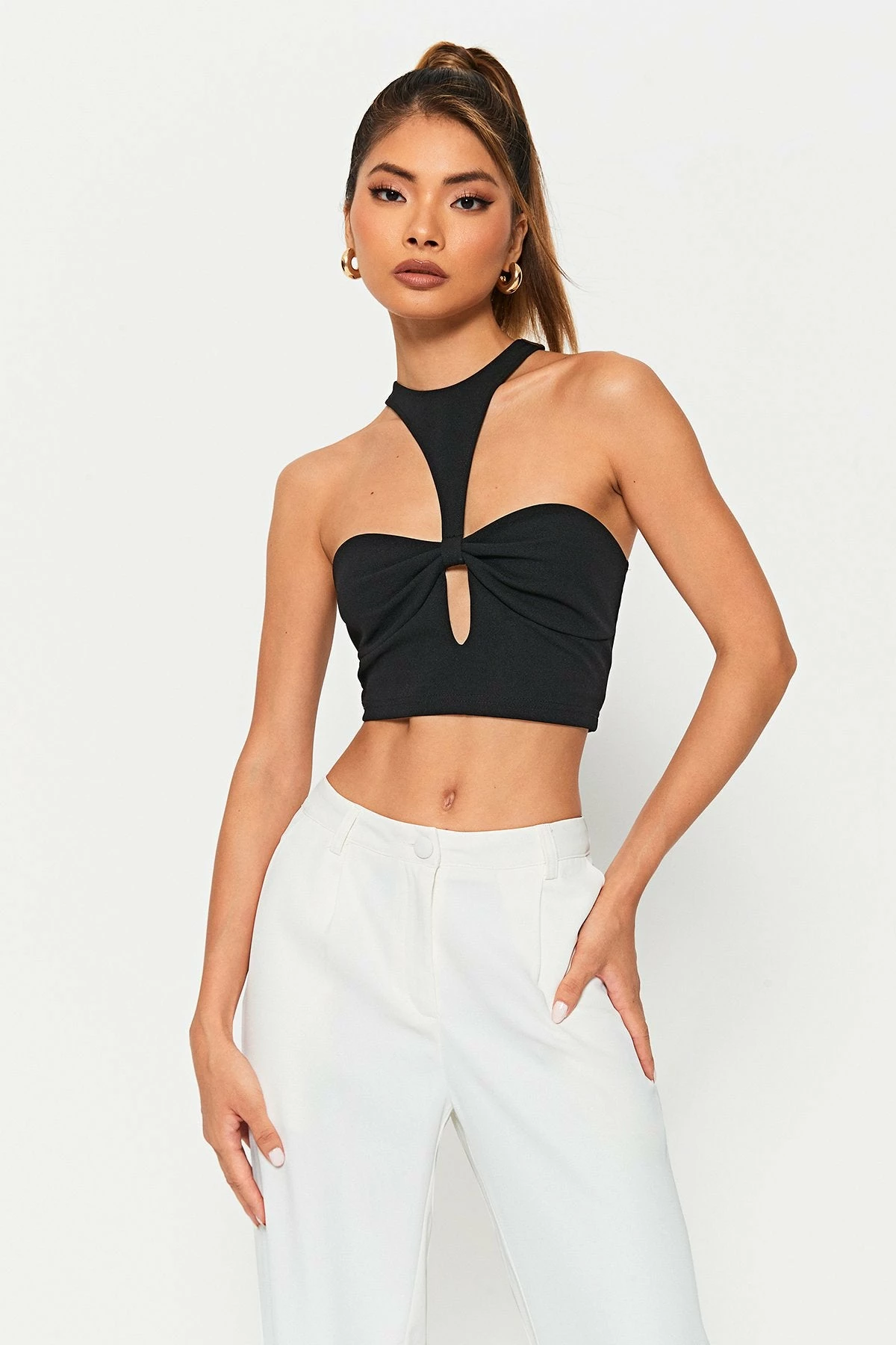 SOLADO Halter Neck Cut Out Twist Front Tank Top 3 SOLADO Halter Neck Cut Out Twist Front Tank Top