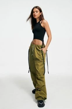 SOLADO Double Straps Sleeveless Asymmetrical Hem Crop Top 12 SOLADO Double Straps Sleeveless Asymmetrical Hem Crop Top -SOLADO Shop jpeg f9dcb3fd bd09 4918 abcf 5dc9594d85f9 1800x1800