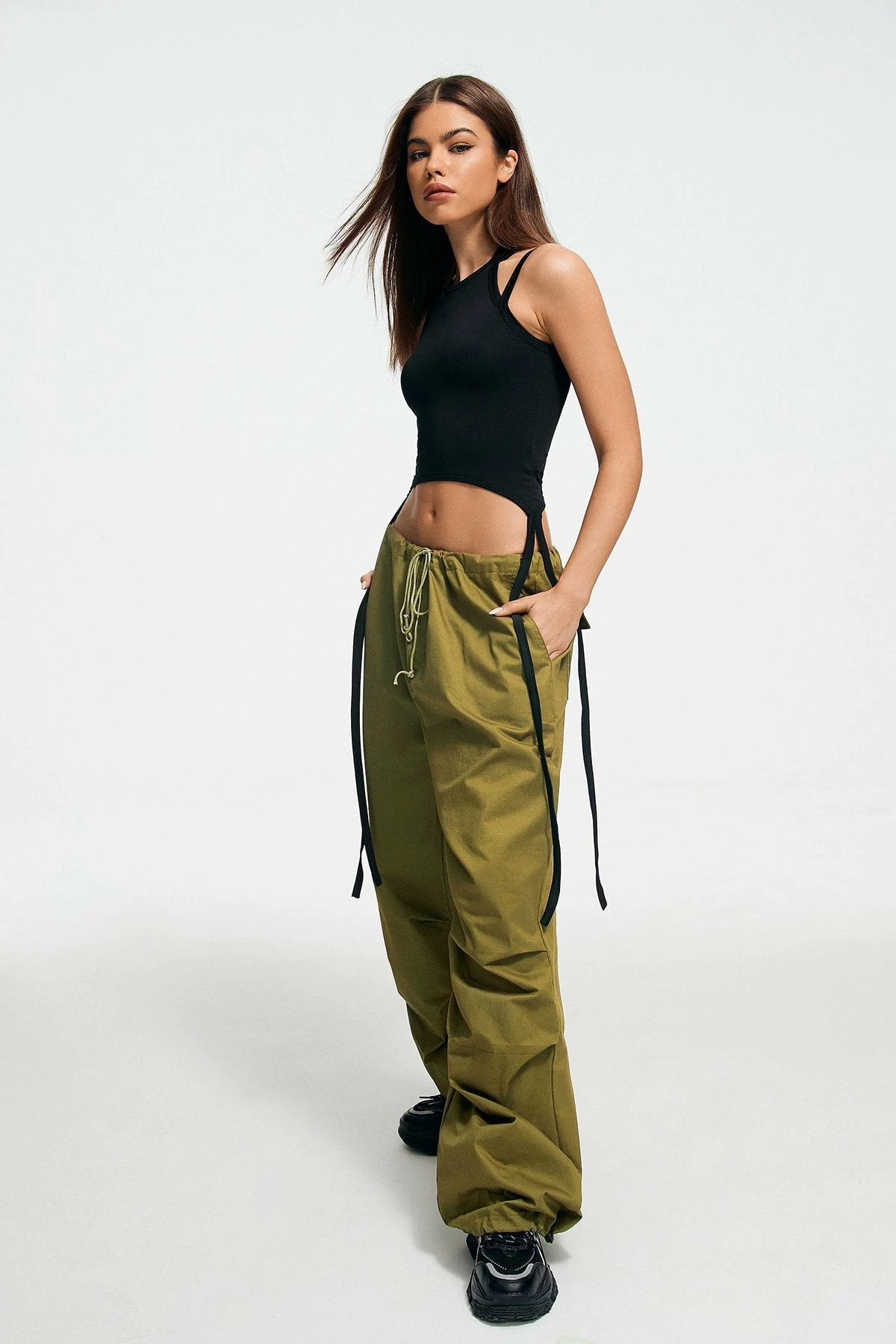 SOLADO Double Straps Sleeveless Asymmetrical Hem Crop Top 6 SOLADO Double Straps Sleeveless Asymmetrical Hem Crop Top - Image 4