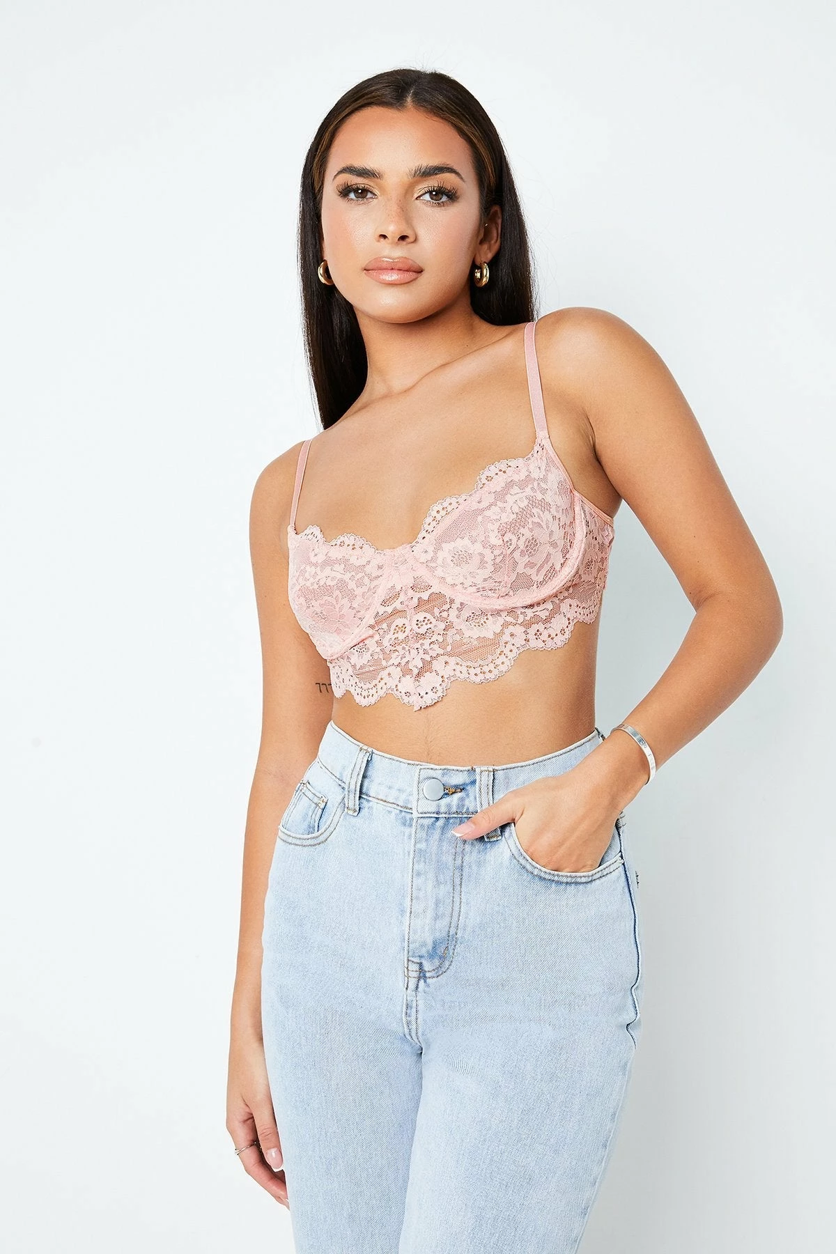 Solado Plunging Neck Underwire Lace Crop Top 3 Solado Plunging Neck Underwire Lace Crop Top