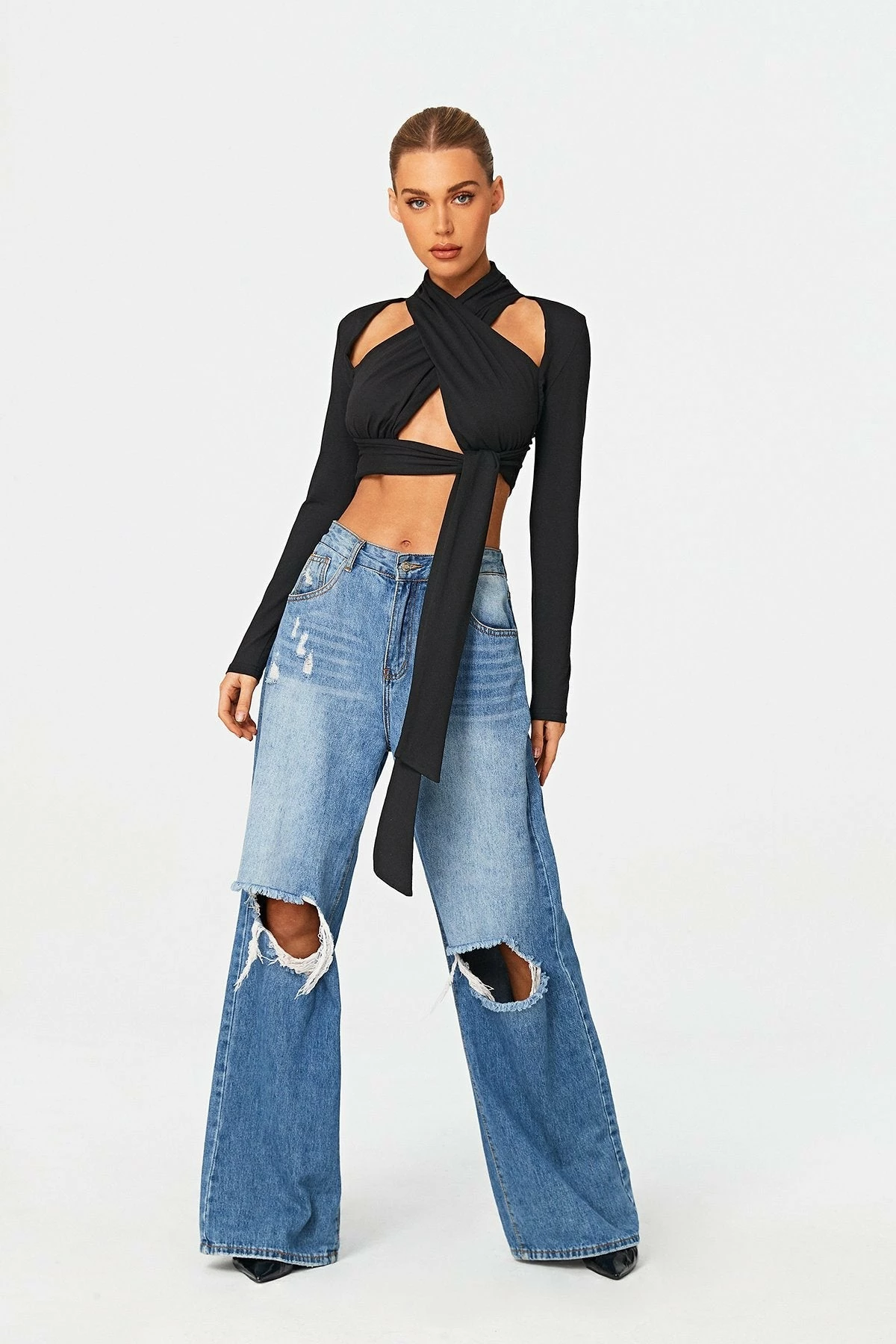 SOLADO Cross Wrap Tie Detail Backless Long Sleeve Top 6 SOLADO Cross Wrap Tie Detail Backless Long Sleeve Top - Image 4