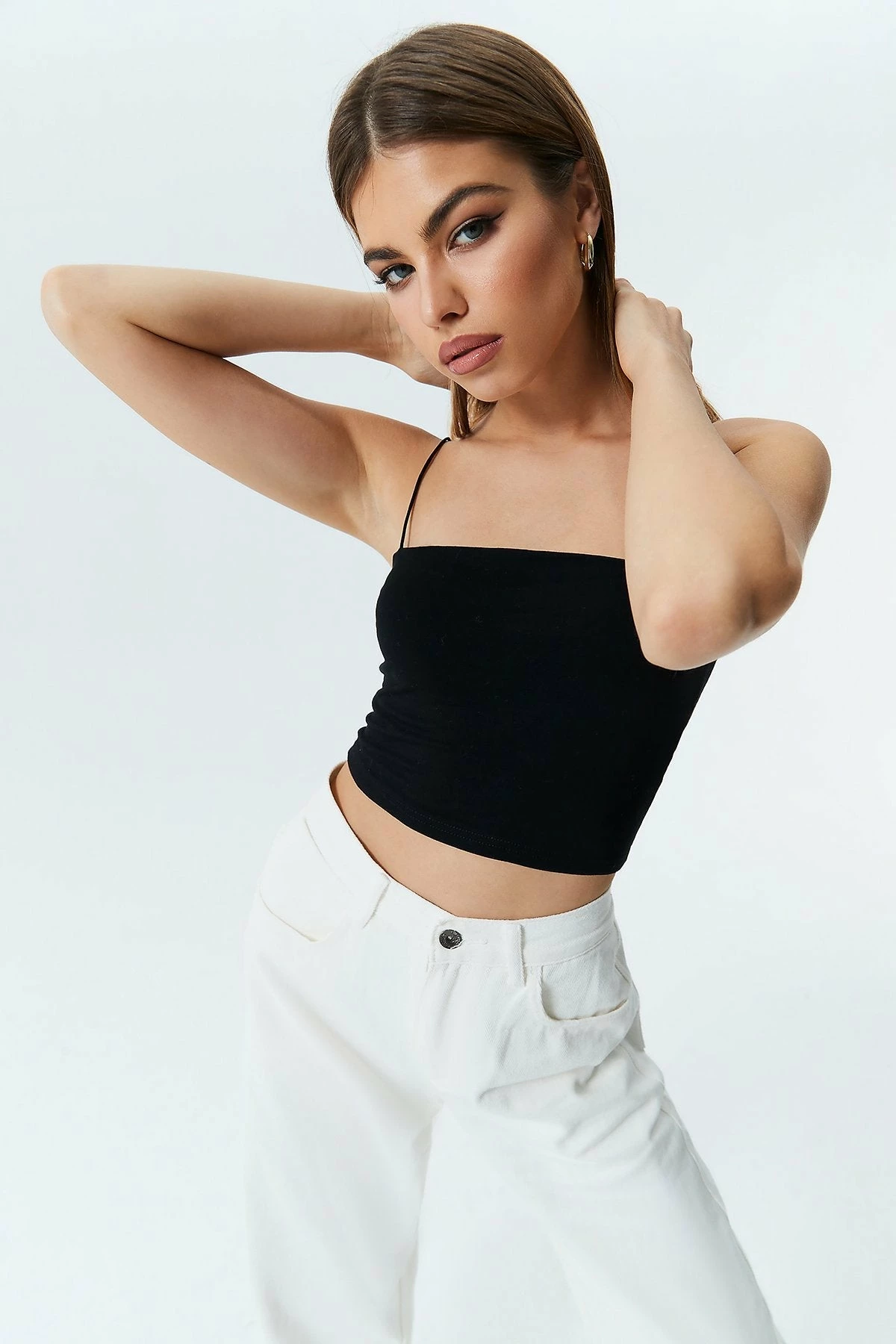 Solado Solid Backless Cami Crop Tank Top 9 Solado Solid Backless Cami Crop Tank Top - Image 7