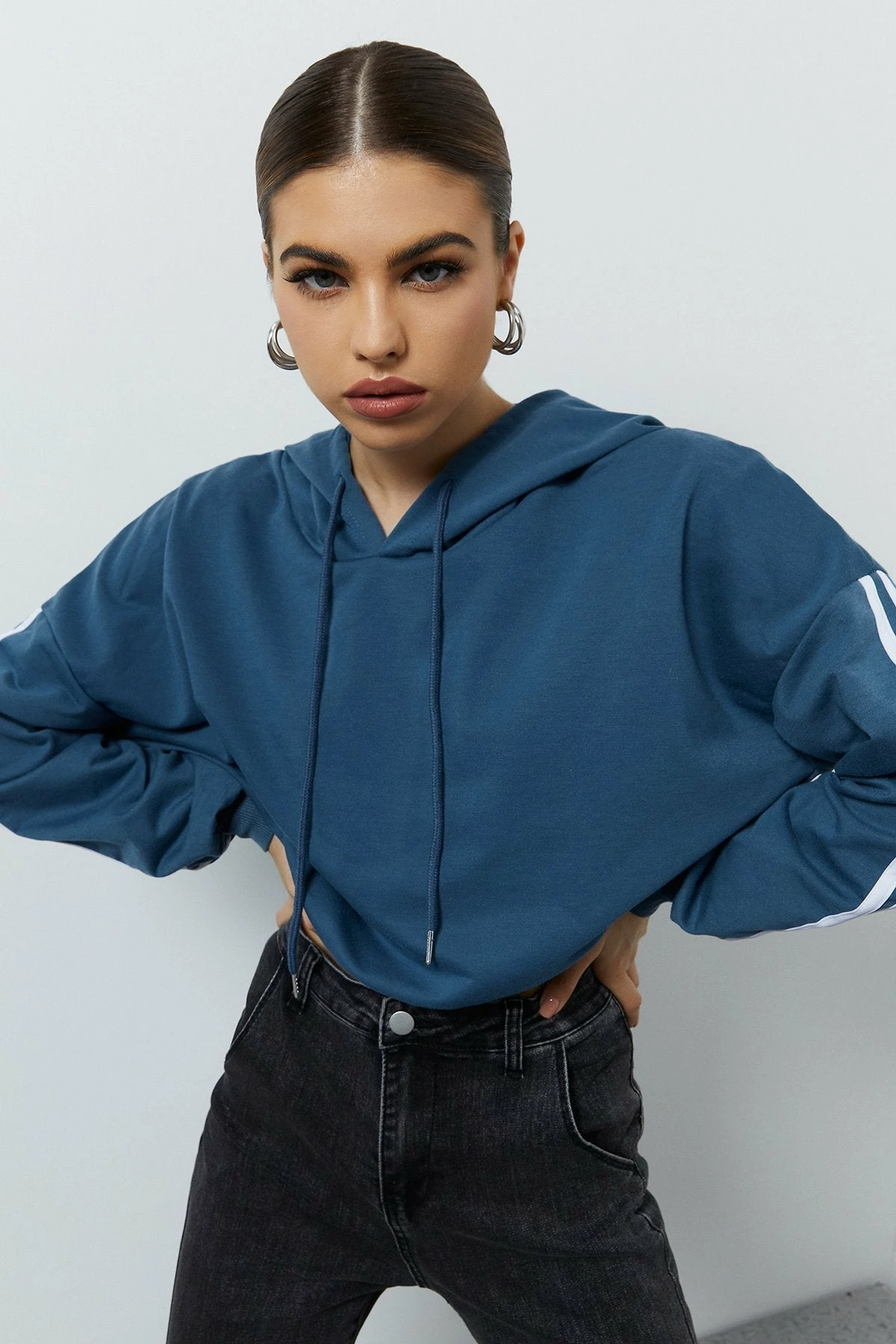 Solado Striped Print Crop Hoodie 17 Solado Striped Print Crop Hoodie - Image 15