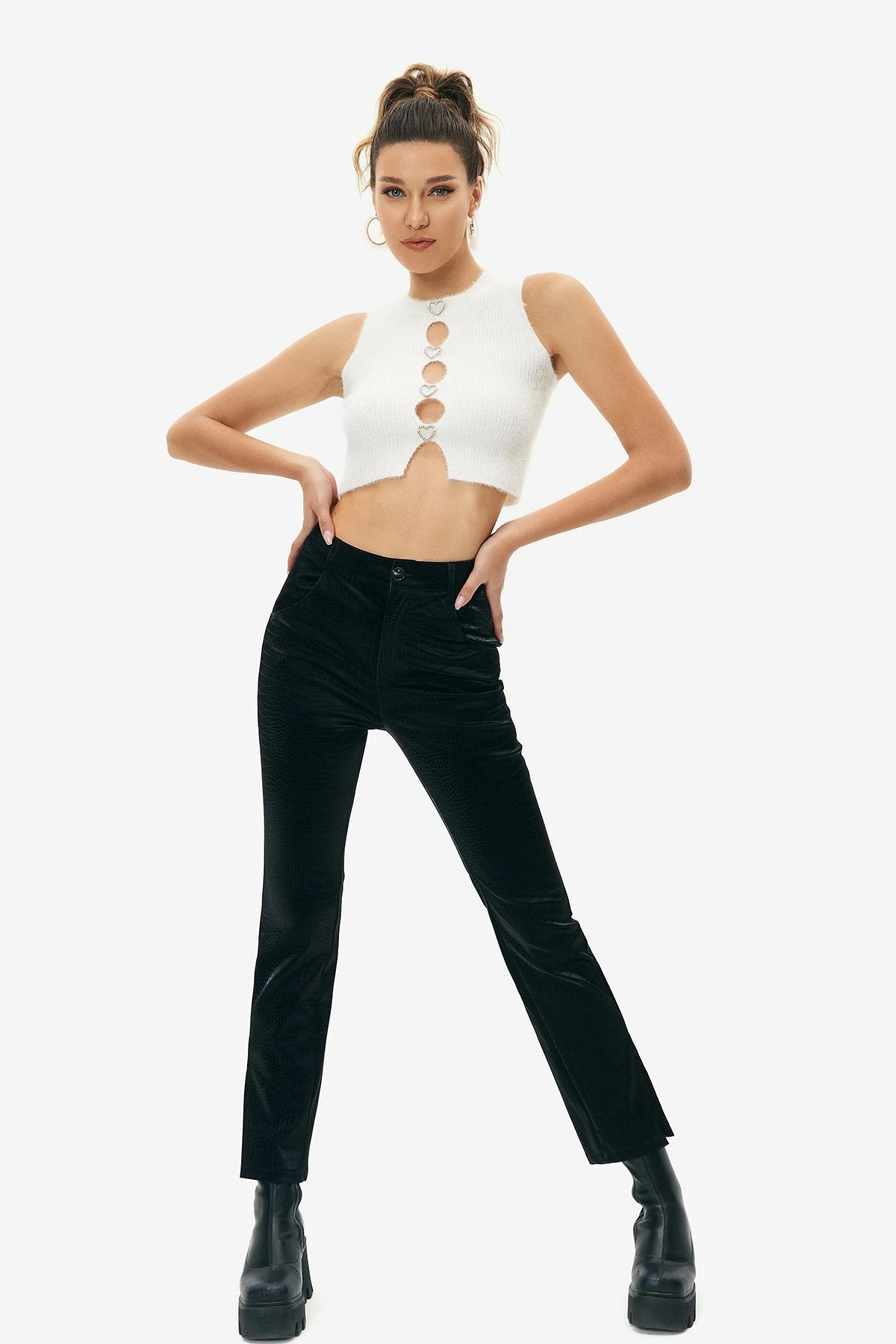 Solado Ribbed Knit Cut Out Tank Top 6 Solado Ribbed Knit Cut Out Tank Top - Image 4